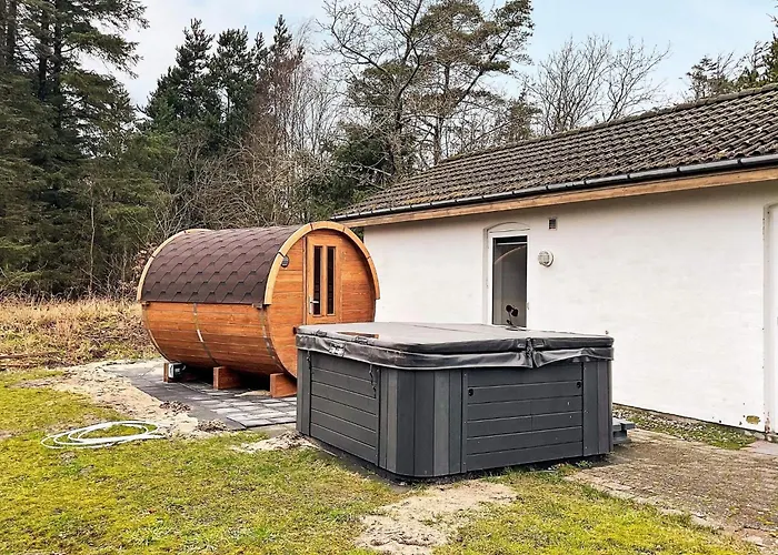 Luxury Retreat With Pool - By Traum