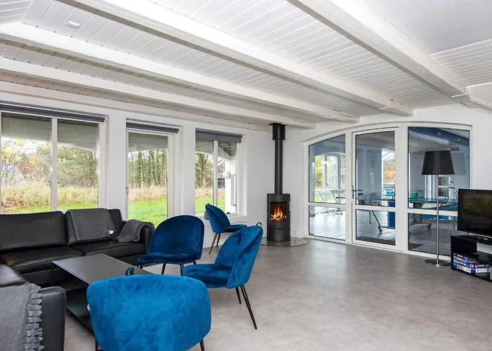 Luxury Retreat With Pool - By Traum Feriehus