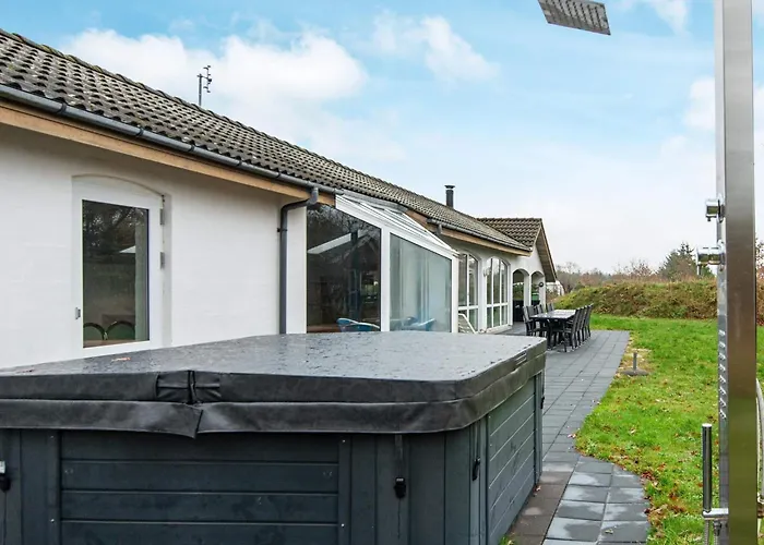 Feriehus Luxury Retreat With Pool - By Traum Henne Strand